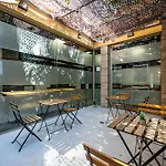 Heart Of The Hostal